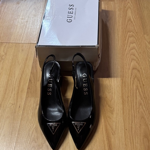GUESS size 6.5 new logo Shiny Black Women's Heels sling back - Picture 4 of 13